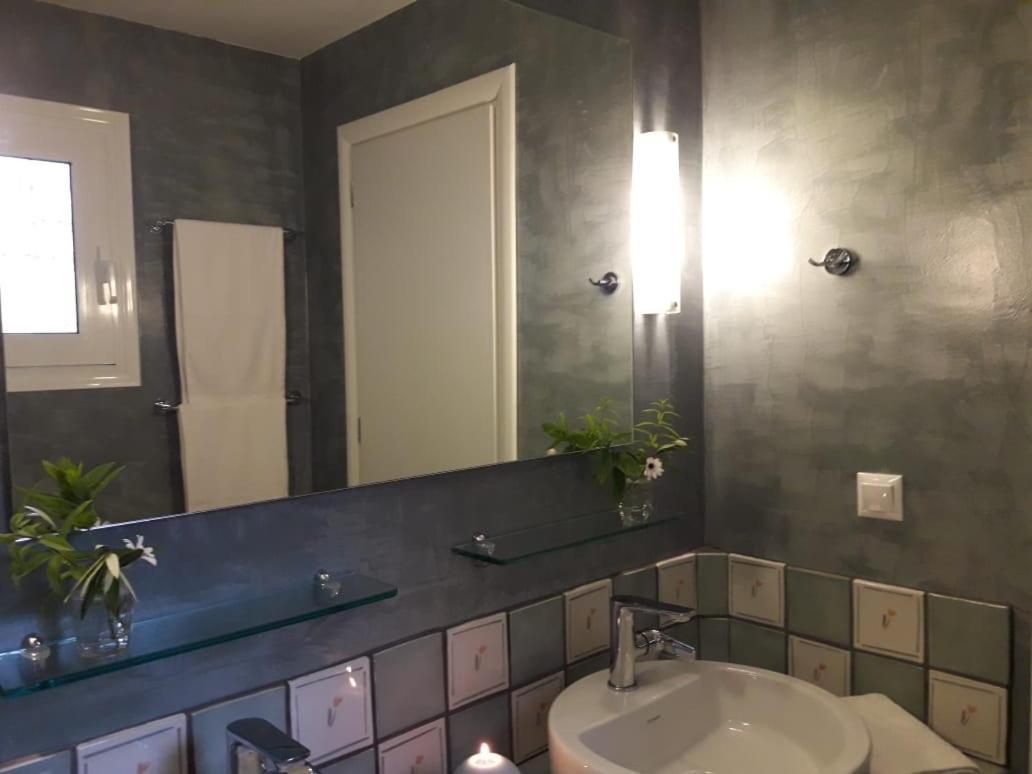 Rododafni Bay Residences エクステリア 写真